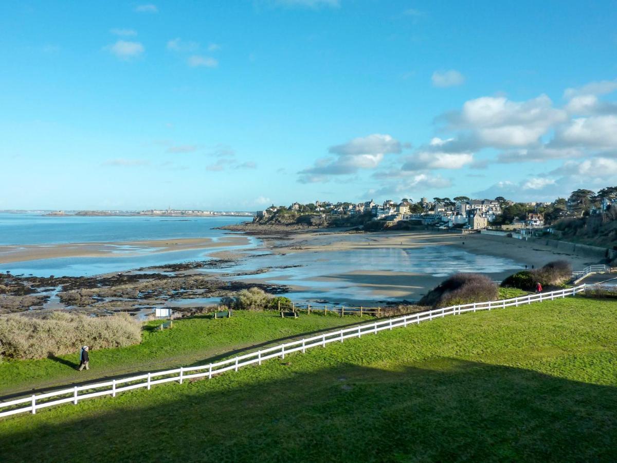 Apartment Chateau Des Deux Rives By Interhome Dinard